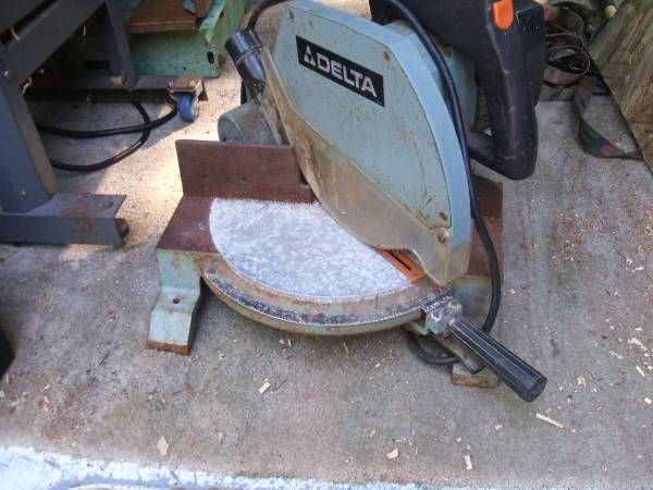 Older Delta 10" Miter saw 1