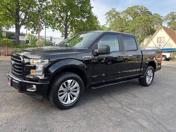 2017 Ford F-150 SuperCrew STX *4x4* Paquete de remolque *5.0 L V8* Cámara trasera - $19,999 (Supreme Auto Llama al 916-695-3086 fair oaks)63482991233409121