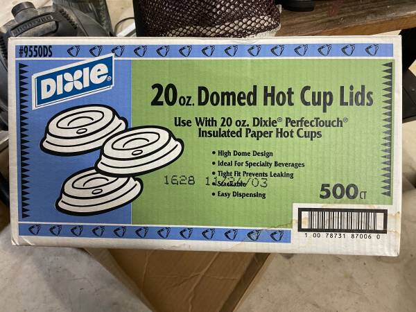 Dixie 20 oz plastic drink cup lids 1