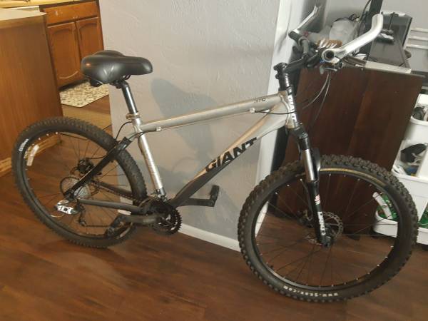 Giant XTC Mountain Bike,Disc Brake's!, Medium 44cm Alum Frame 1