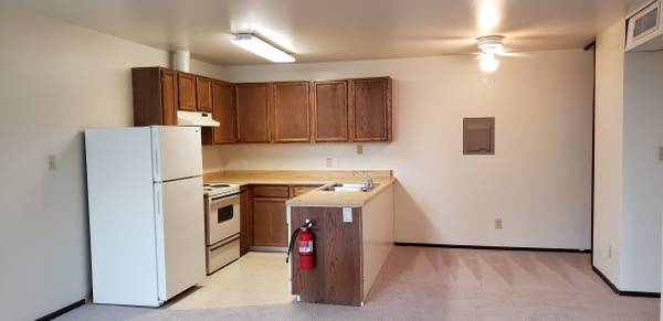 $1,470 / 2br - 840ft2 - What a great place to live! 2 bd, 1 ba, 840 sq ft. Come home today! (Anchorage - Midtown)64004784190978122