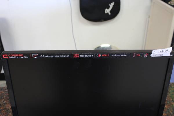 COMPAQ S2022A 18.5" MONITOR - $30 (Mesa)63471209117315121