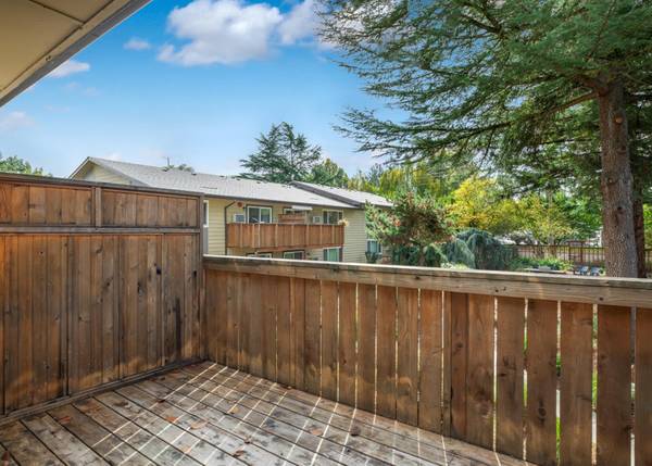 $1,575 / 2br - Centro de Fitness, cerca del transporte público - Apartamento de 2 habitaciones y muchas actividades (Beaverton)63820681616001121