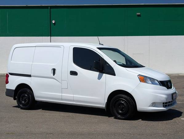 2021 Nissan NV200 S Van