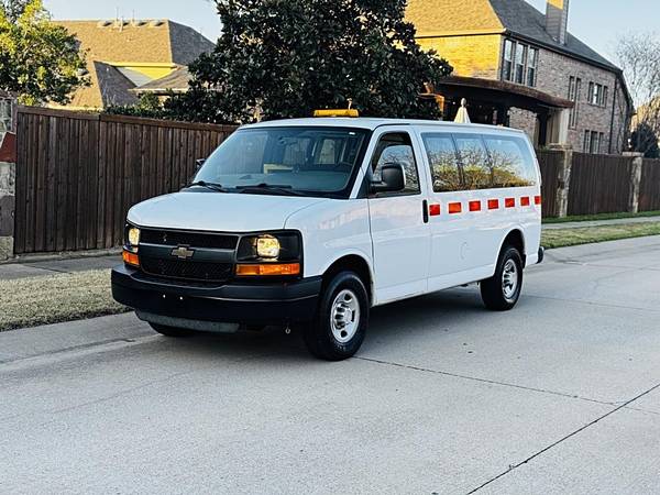 2016 CHEVROLET EXPRESS 2500 - $11950.0063621764943105121