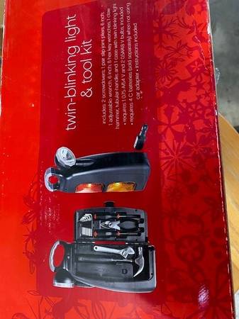 EMERGENCY LIGHTS AND TOOLS NEW IN BOX 1