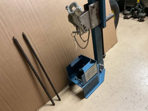 STRUT SPRING COMPRESSOR 1