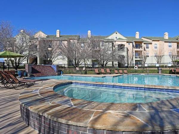 $1,195 / 1br - 689ft2 - Door to Door Valet Trash, Gazebo, Jogging/Walking Paths63936221544579122