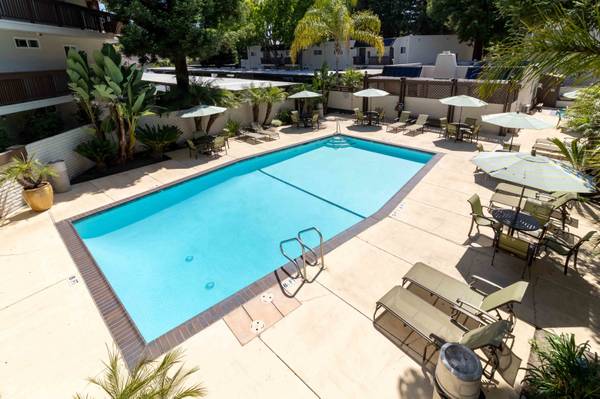 $2,258 / 1br - 670ft2 - Swimming Pool, Hot Tub, Large Closets (fremont / union city / newark)63790122312833122