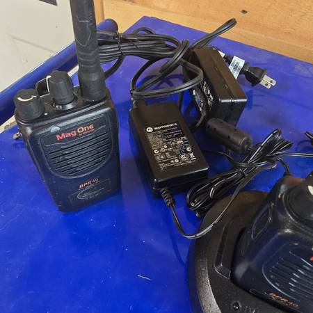 ¡Radios bidireccionales Motorola! (Fonda)