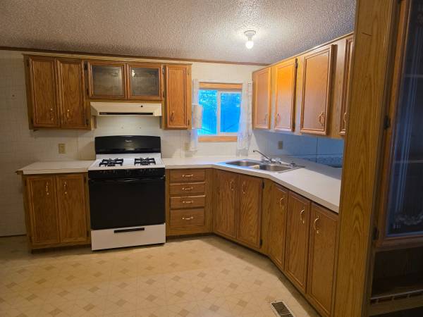 $75,000 / 2br - 2 Bedroom home in Princeton Mobile Home Park (Princeton)63666897768577122