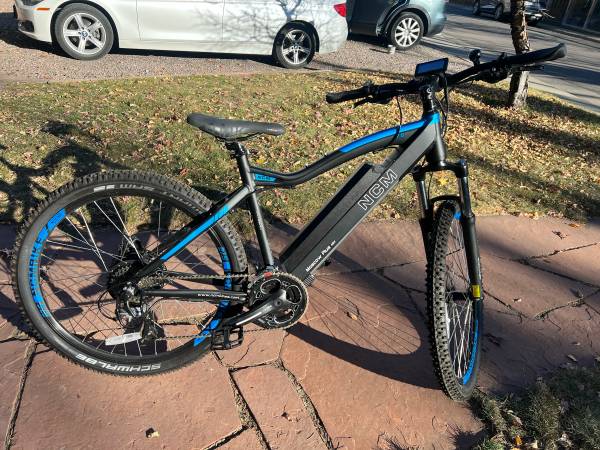 NCM Moscow Plus 48V E-bike 1