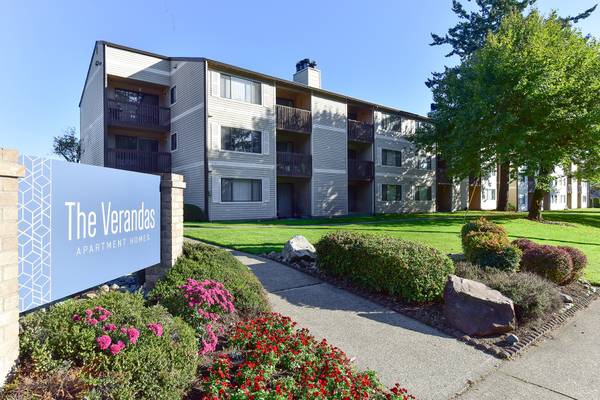 $1,775 / 2br - 1030ft2 - 2 BD, Reserved Parking, High Speed Internet Access (3509 South Orchard Street, Tacoma, WA)63934290434818120