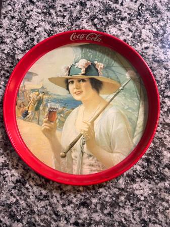 1987 Coca Cola Metal Serving Tray Coke 1918 Girls at The Seashore 1