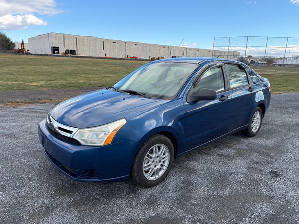 2009 Ford focus great little car very dependable 1