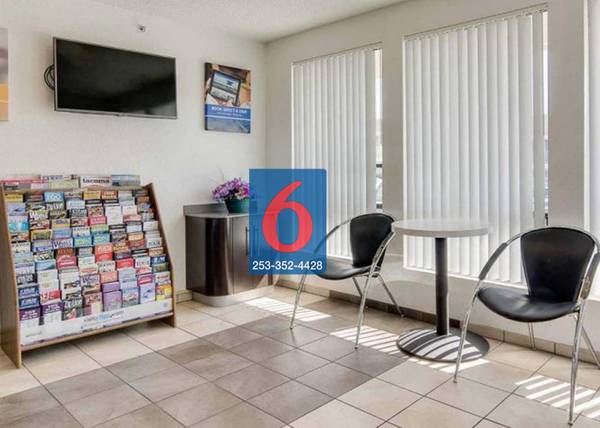 $599 / 1br - WiFi rápida, servicio de recepción, TV por cable, piscina > Tarifa increíble por semana (Tacoma Sur)63808008352259120