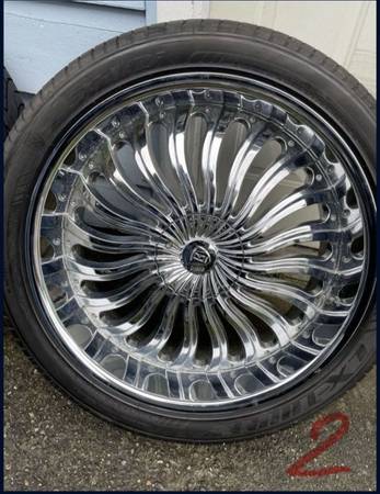 Chevy GMC Ford llantas y neumáticos de 24 pulgadas - $1.700 (Tacoma)63471419222913121