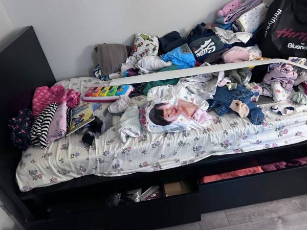 Ikea Twin Bedframe with headboard, drawer and mattress 1