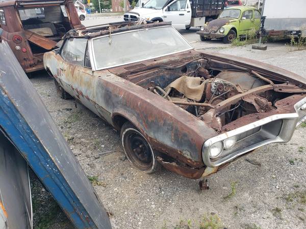 1967 Pontiac Firebird convertible - $3,900 (York)63435709803521122