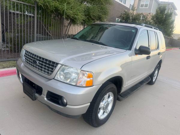 2004 Ford Explorer XLT - 96,000 millas - $4,999 (Fort Worth)63488649310465123