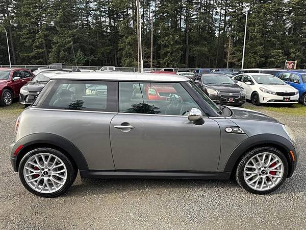 2009 MINI COOPER JOHN COOPER WORKS - $6999.0063623146635395120