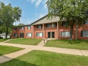 $775 / 1 hab - 650 pies² - ¡La relajación está a solo una llamada de distancia! (SW Cedar Rapids, Iowa)63679441384961124