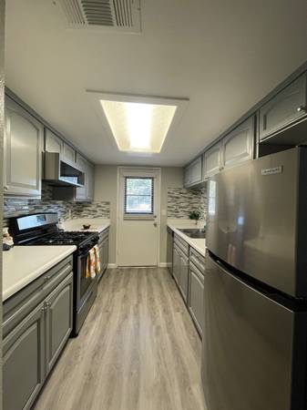 $1,633 / 1br - 1-Bedroom, 1-Bathroom Ready for Immediate Move-In! (Visalia)63809838549379122