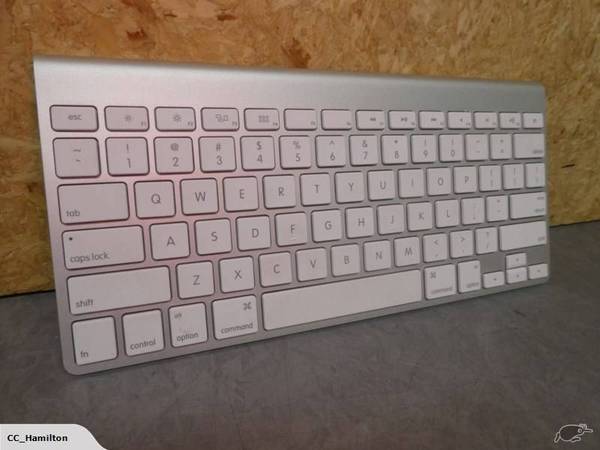 Apple Wireless Keyboard 1