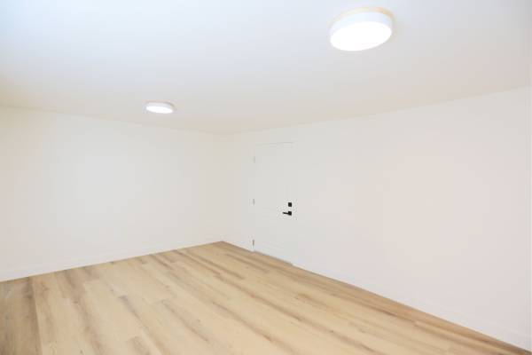 $909 Estudio reformado, lavandería compartida, patio (south san francisco)63770450962049121