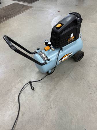 Mcgraw 8 gallon air compressor 1