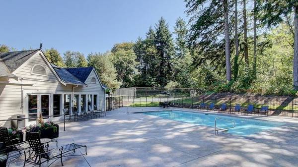 $1,760 / 1br - 669ft2 - Convenient location for commuters – On the bus line! 1 bed, 1 bath (Shoreline)63934549525507124