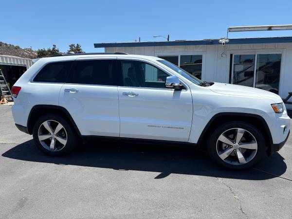 2015 JEEP GRAND CHEROKEE ( LIMITED) - $12,500 (Santee Mackey Motors)63470059313795122