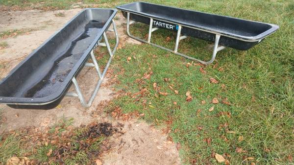 2 cattle feeder 1