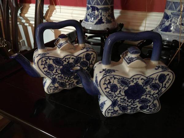 Blue and White Decorative Butterfly Shaped Teapots - small 1