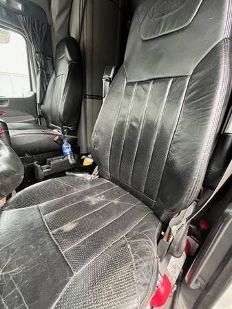 2017 Peterbilt 567 T/A Sleeper RTR#4063205-01 - $23,000 (Swanton, VT)63622501074945123