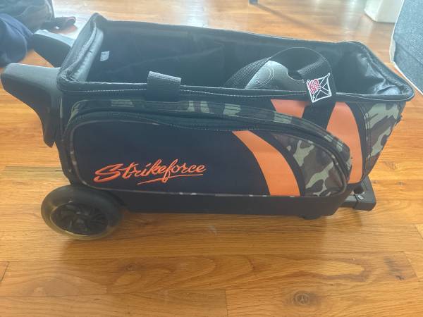 Bowling bag and ball 1