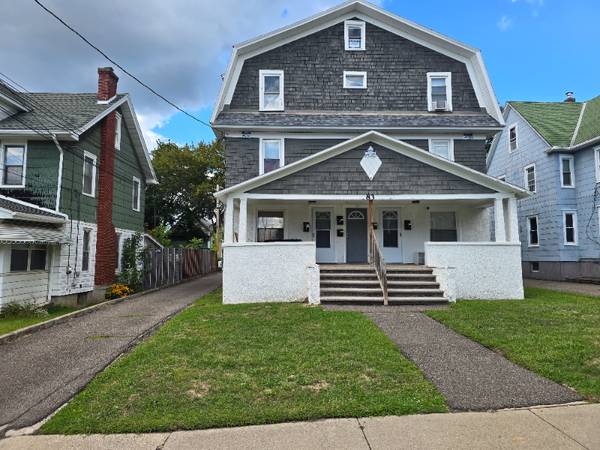 $1050.00 / 1br - Modern 1 Bed/1 Bath Unit in Johnson City, NY - $105064035577322883123