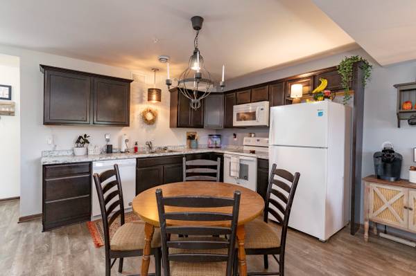 $1,800 / 3br - 1200ft2 - Pineview Townhomes in Jordan has 2 & 3BR for lease!-Beautiful Finishes (Jordan, MN)64048421806083123