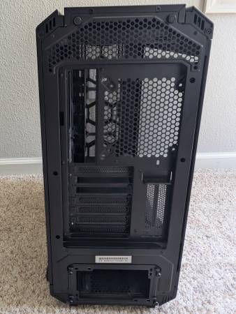 ¡Cállate! Gabinete para computadora Silent Base 802 - $50 (Dublín / Pleasanton / Livermore)63471417794049122