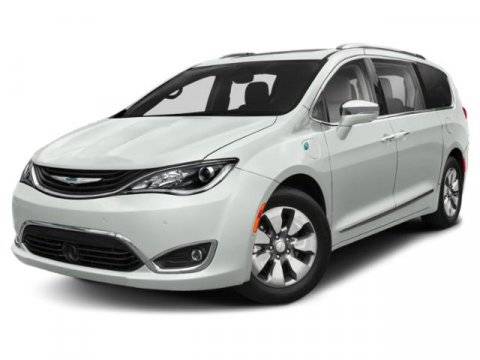 2018 Chrysler Pacifica Hybrid Limited - $17,998 (Bloomington, MN)63470777942913121