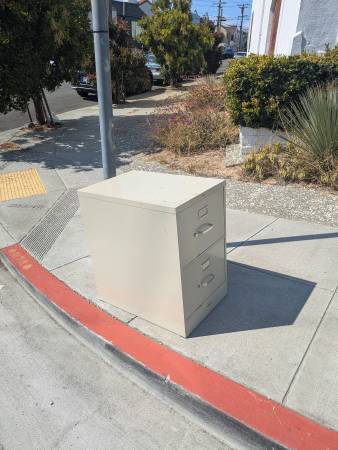 Free metal 2 drawer file cabinet 1