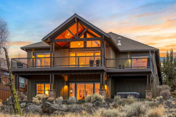 Panoramic Views in Eagle Crest 1