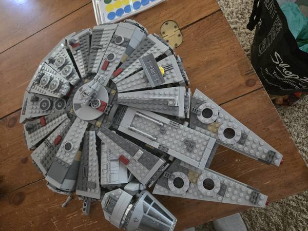 Lego star wars millennium falcon built set 1