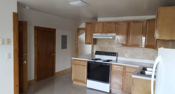 $1650.00 / 2br - 1000ft2 - Beautiful Chicopee 3 Bedroom64016883510529121