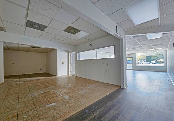 $2,000 / 1687ft2 - OCALA RETAIL, GREAT LOCATION, EASY ACCESS (Ocala)63768307349377124