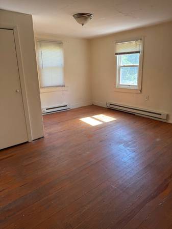 $1,150 / 1br - 700ft2 - 1BR I/2 double house by owner (Mt Bethel)63951426359170120