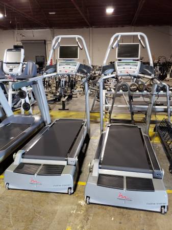 Freemotion Incline Trainer Treadmill (FREE DELIVERY) 1