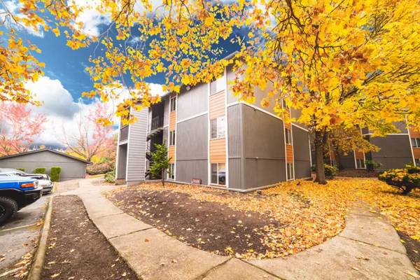 $1,850 / 3br - 943ft2 - 3 bd, 1 ba, 943 Sq. Ft. (BEAVERTON - Beaverton Transit Center)63820909398787123