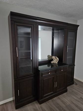 Bar cabinet 1