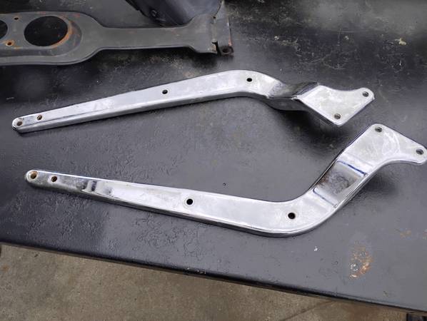 Harley Davidson Softail struts 1